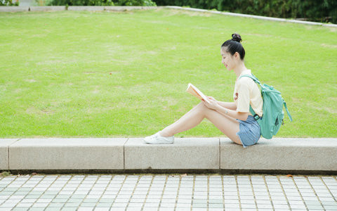 2025年伦理学在职研究生招生院校及学费一览