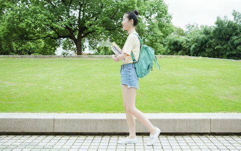 2025年公共管理在职研究生招生院校及学费一览