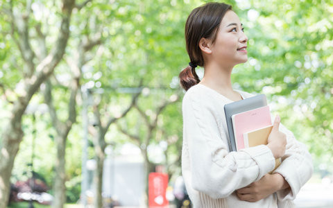 2025年艺术设计学在职研究生招生院校及学费一览