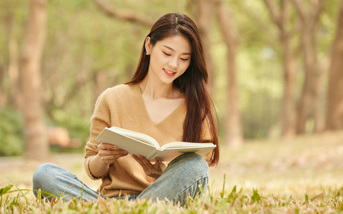 北京航空航天大学工商管理(MBA)在职研究生学费一年多少钱？