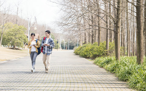 北京理工大学工商管理(MBA)在职研究生学费一年多少钱？