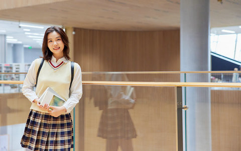 大连理工大学高级工商管理(EMBA)在职研究生学费一年多少钱？
