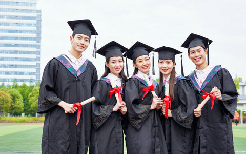 大连理工大学车辆工程在职研究生学费一年多少钱?