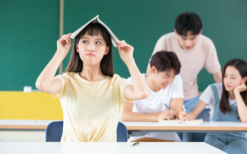 天津大学工程在职研究生学费一年多少钱？