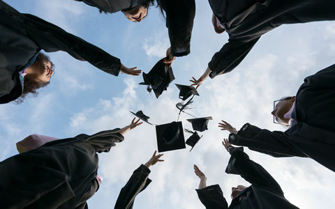 2025年电影在职研究生招生院校排名，附学制学费信息！