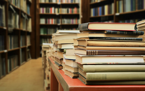 天津大学电气工程在职研究生学费一年多少钱？