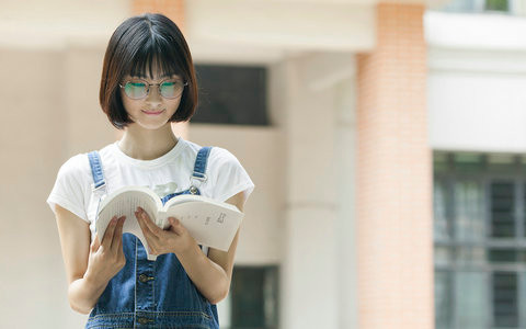 江汉大学在职研究生报考难不难？