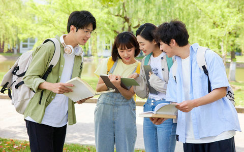 河北经贸大学在职研究生好考吗？