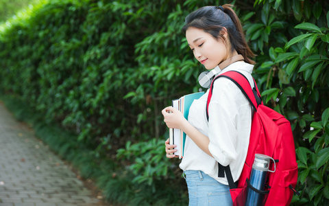 2025年行政管理在职研究生招生院校排名，附学制学费信息！